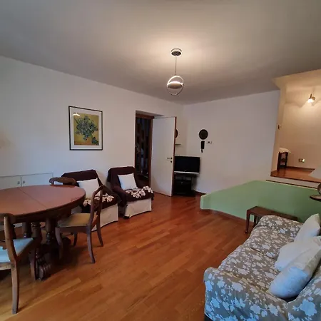 Casa Lella Apartmán *